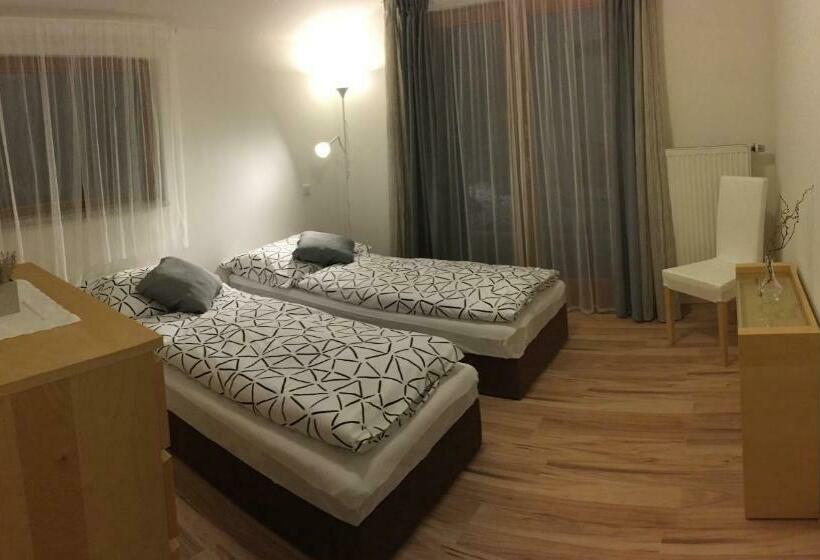 Majatalo Penzion Svatava