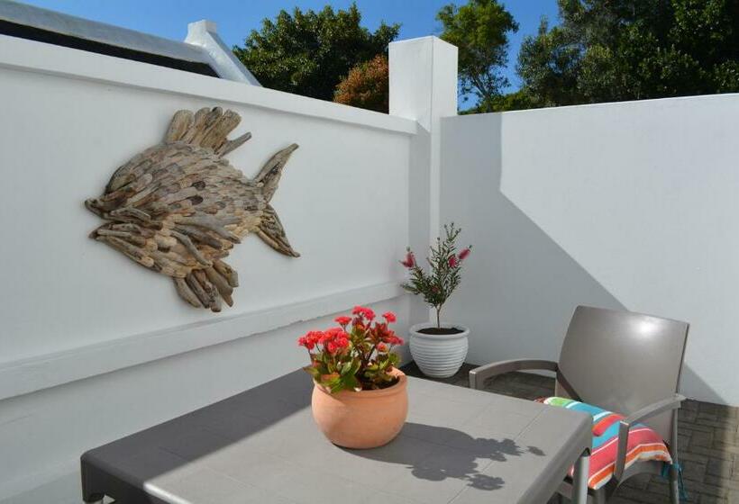 بنسيون The Lyme House