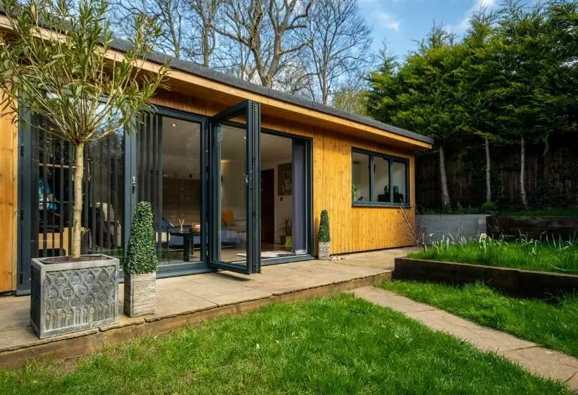 Majatalo The Studio Hatfield