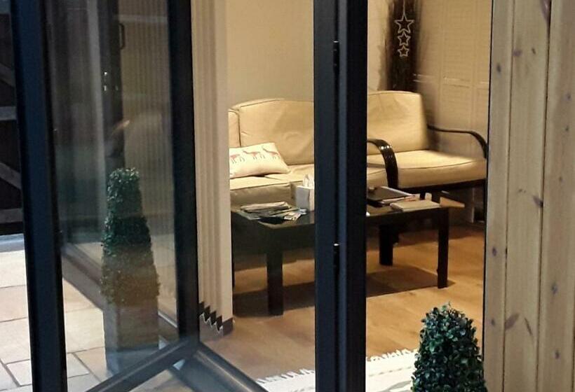 ペンション The Studio Hatfield