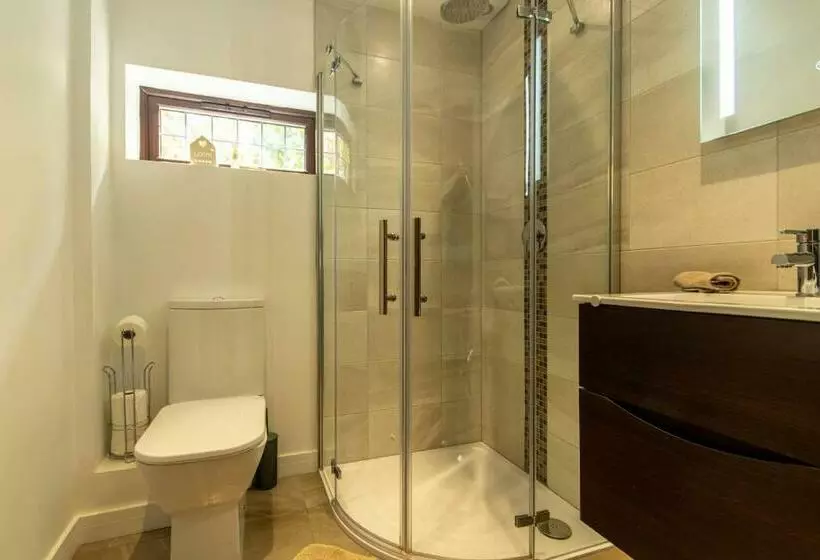 Majatalo The Studio Hatfield