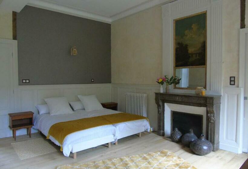 مبيت وإفطار Eco Logis De Chantegrolle