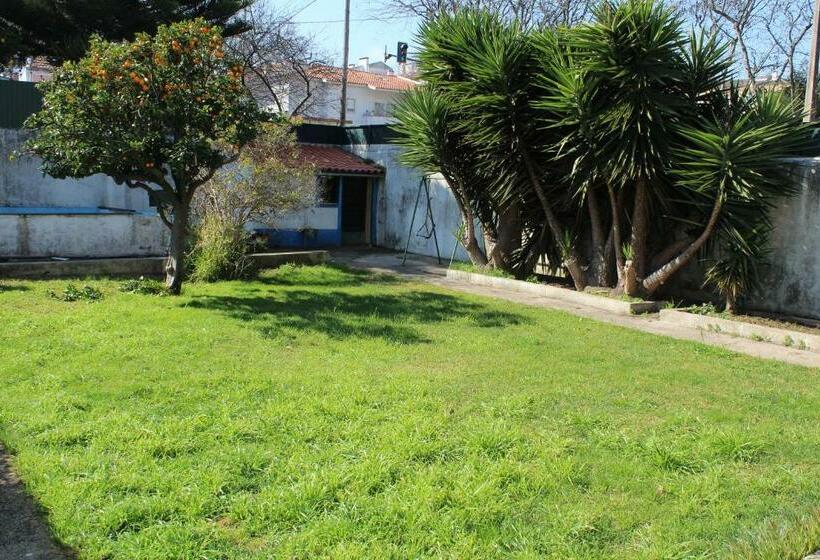 펜션 Casa De Alojamento Local  Queluz De Baixo