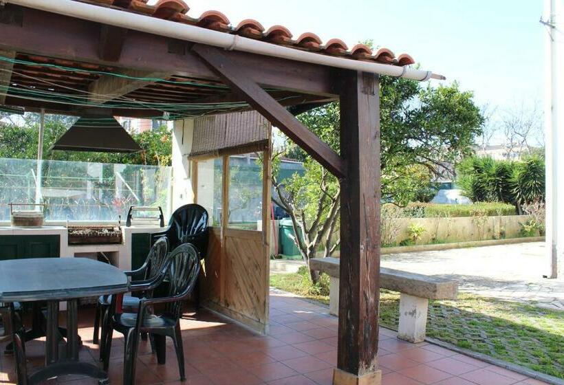 펜션 Casa De Alojamento Local  Queluz De Baixo