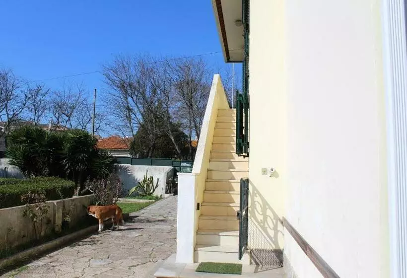 Majatalo Casa De Alojamento Local  Queluz De Baixo