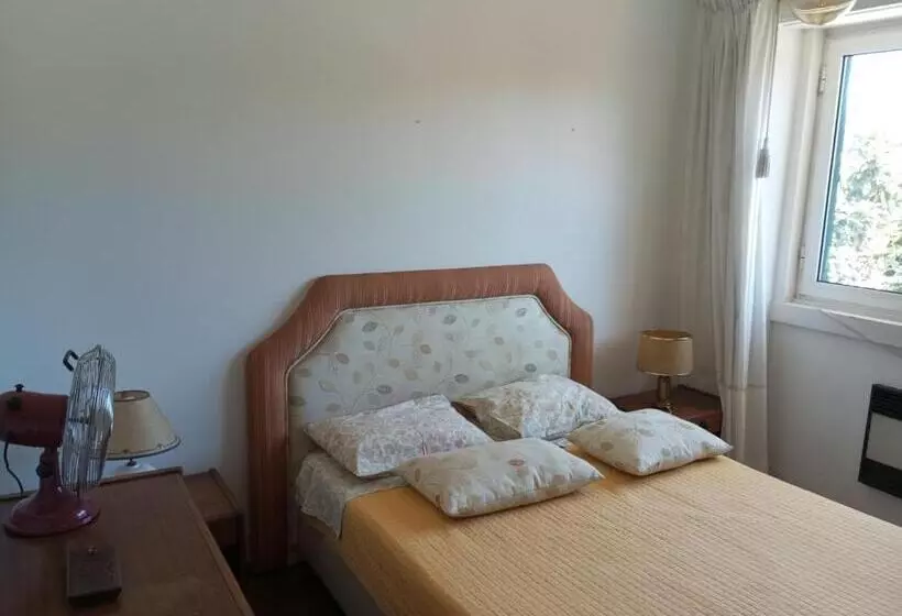 Majatalo Casa De Alojamento Local  Queluz De Baixo