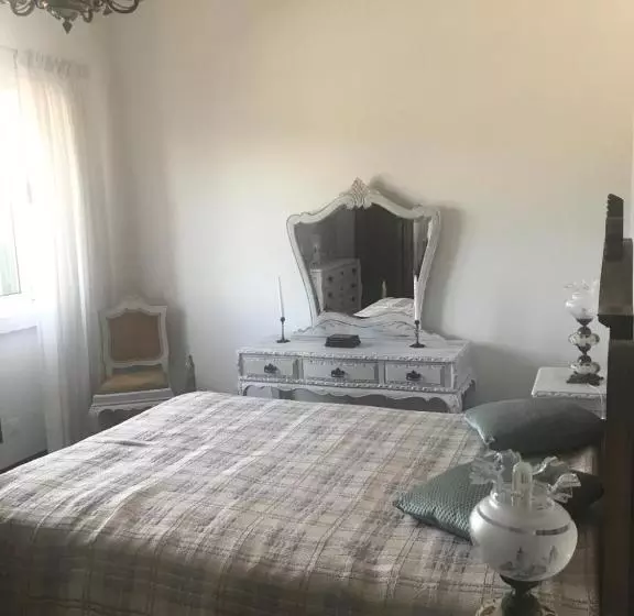 Majatalo Casa De Alojamento Local  Queluz De Baixo