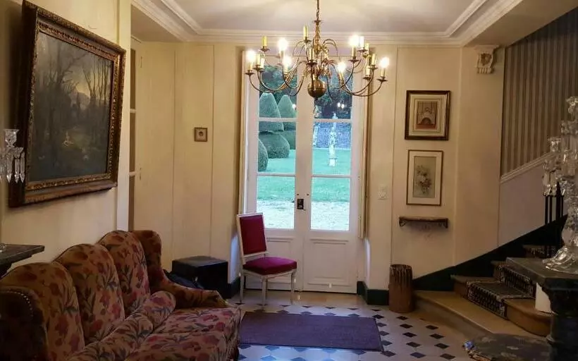 Majatalo Château Rouillon D Allest