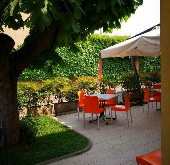 פנסיון La Stazione Camere Caffè