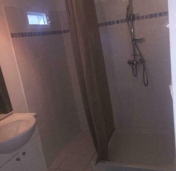 پانسیون Location Bas De Maison