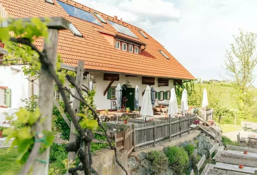ペンション Gästezimmer & Buschenschank Mit Weingut Hack Gebell