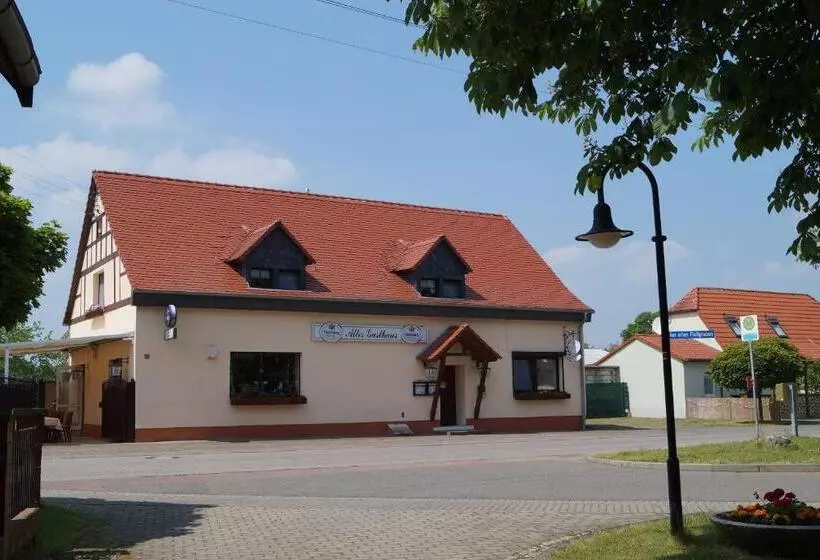 Altes Gasthaus Leuna Pension
