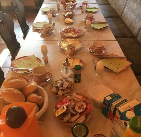 Altes Gasthaus Leuna Pension