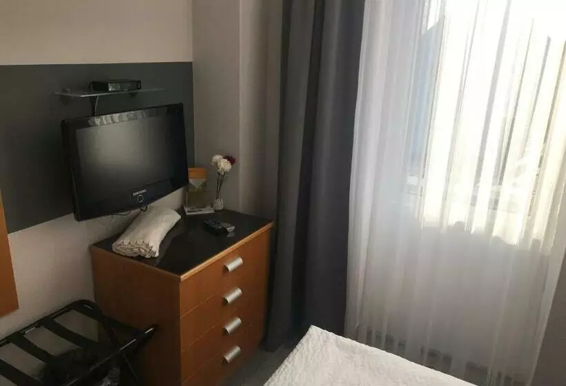 Apartment 47