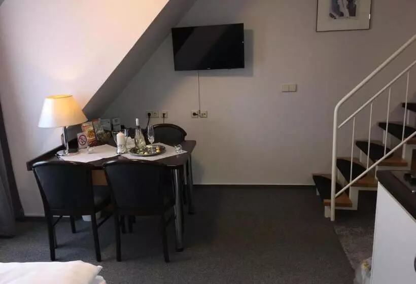 Apartment 47