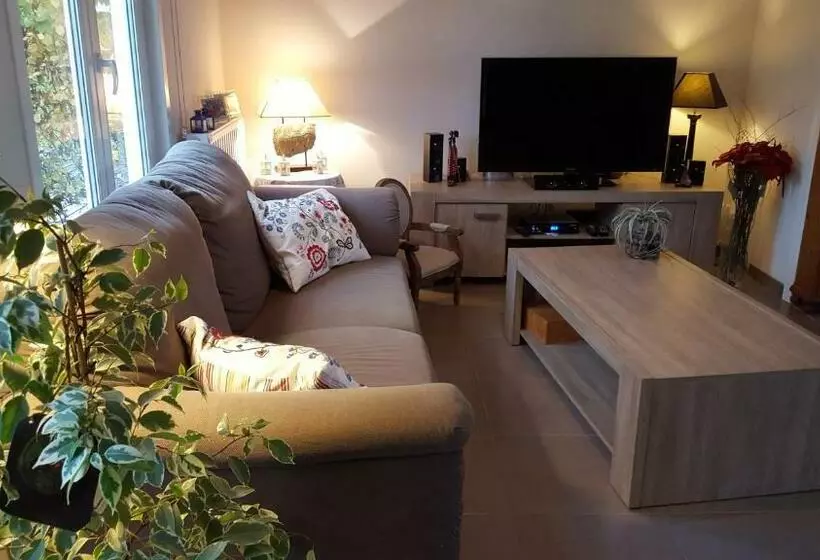 Aamiaismajoitus (B&B) Au Fond Des Rys