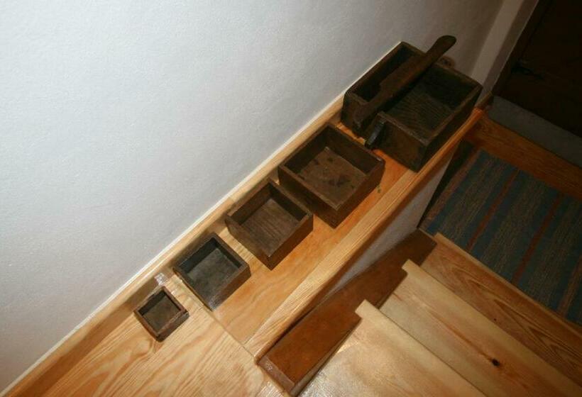 تختخواب و صبحانه Casa Dos Batalim