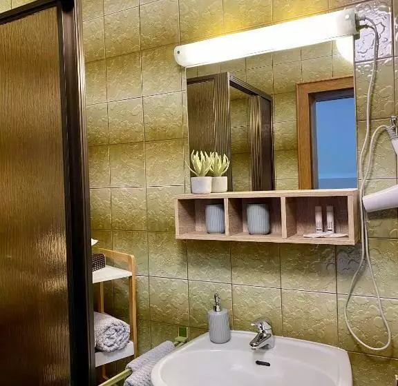 Aamiaismajoitus (B&B) Haus Dietrich Am Red Bull Ring