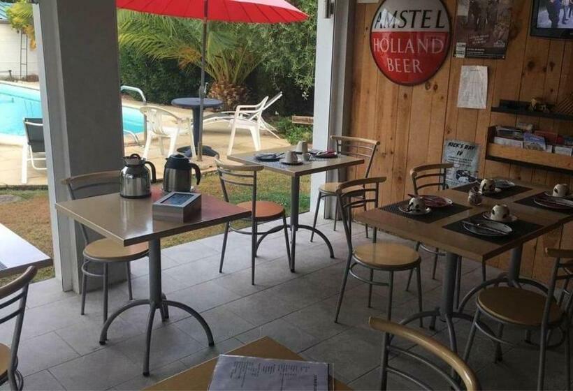 住宿加早餐  La Ferme Du Preneau