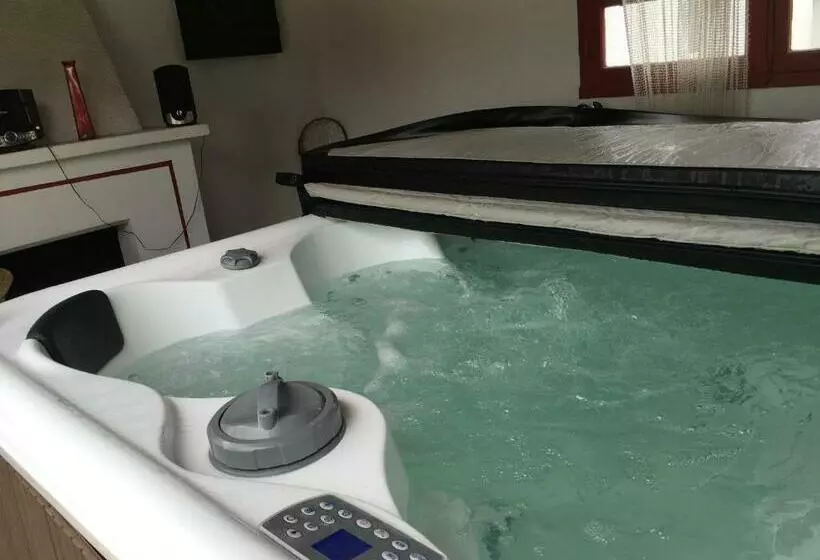 Aamiaismajoitus (B&B) La Ferme Du Preneau