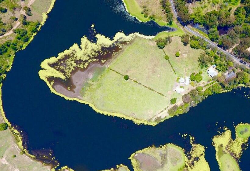 Отель Cedarbrae Country Stay