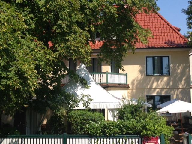 פנסיון Cafe´seestrasse