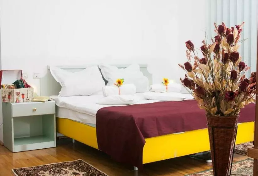 پانسیون Clermont Sinaia