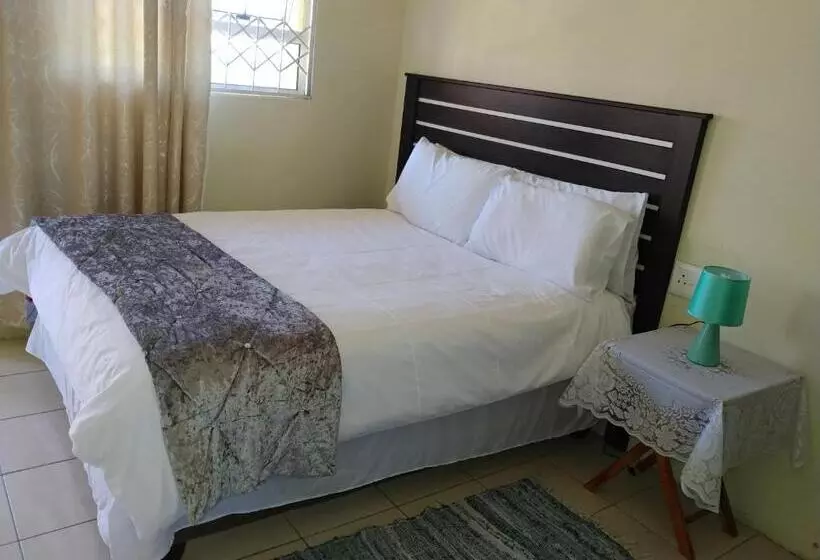 ペンション Hillside View Guesthouse