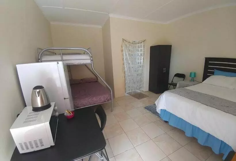 ペンション Hillside View Guesthouse