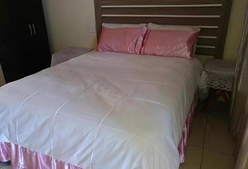 ペンション Hillside View Guesthouse