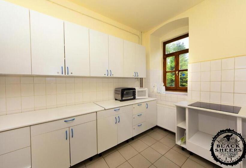 فندق صغير Penzion Black Sheeps Adventures