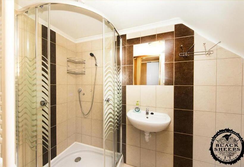 فندق صغير Penzion Black Sheeps Adventures