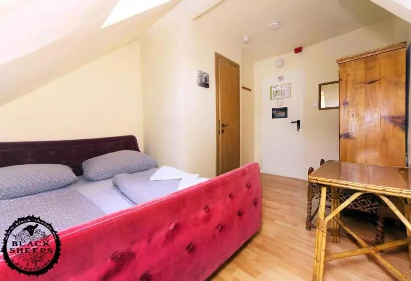 ユースホステル Penzion Black Sheeps Adventures