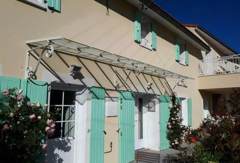 Aamiaismajoitus (B&B) Chez Pascale Et Patrick