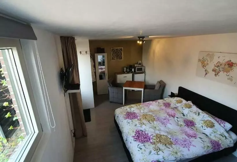 Aamiaismajoitus (B&B) Logeren Op Dijk43