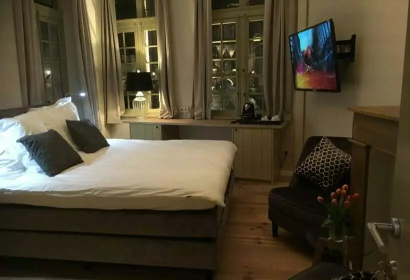 ベッドアンドブレックファースト Rooms With A View