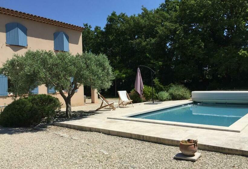 ベッドアンドブレックファースト Villa Louanne