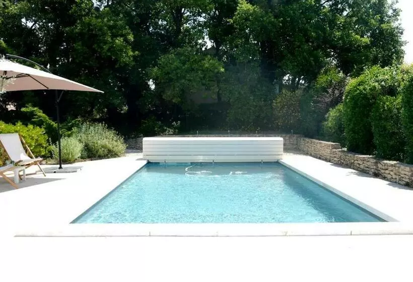 Aamiaismajoitus (B&B) Villa Louanne