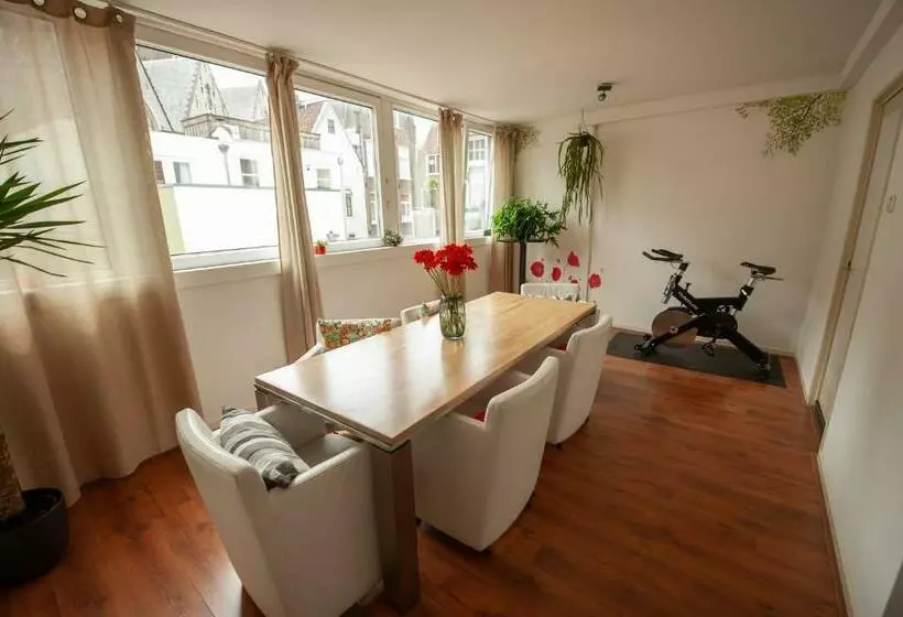تختخواب و صبحانه City Break Amsterdam Bnb