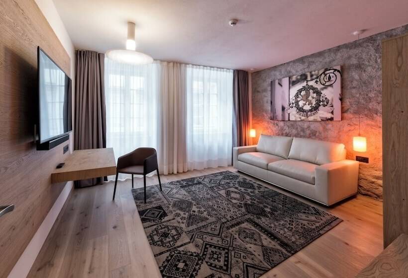 هتل Guesthouse Suiteseven