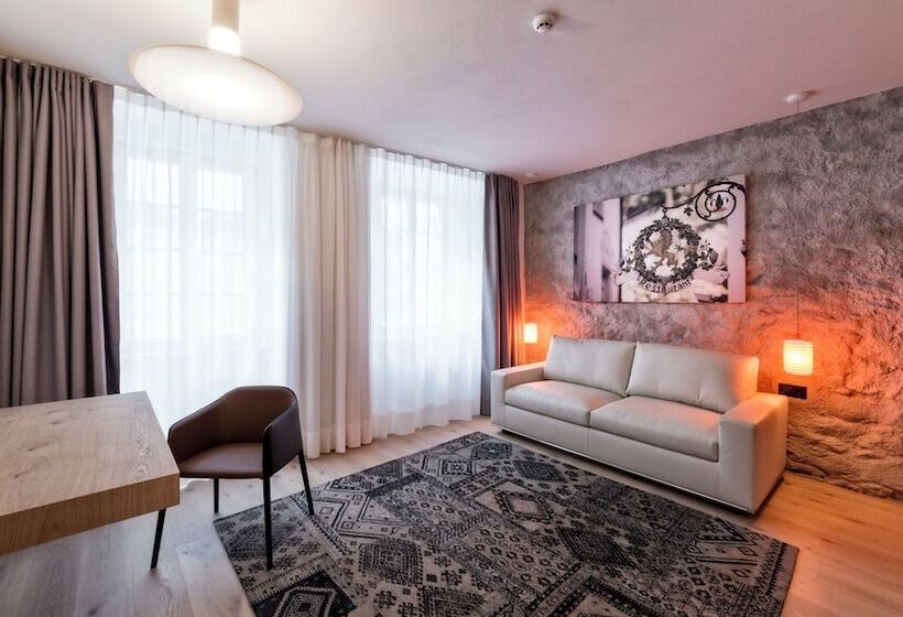 هتل Guesthouse Suiteseven