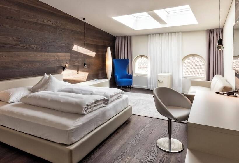 هتل Guesthouse Suiteseven