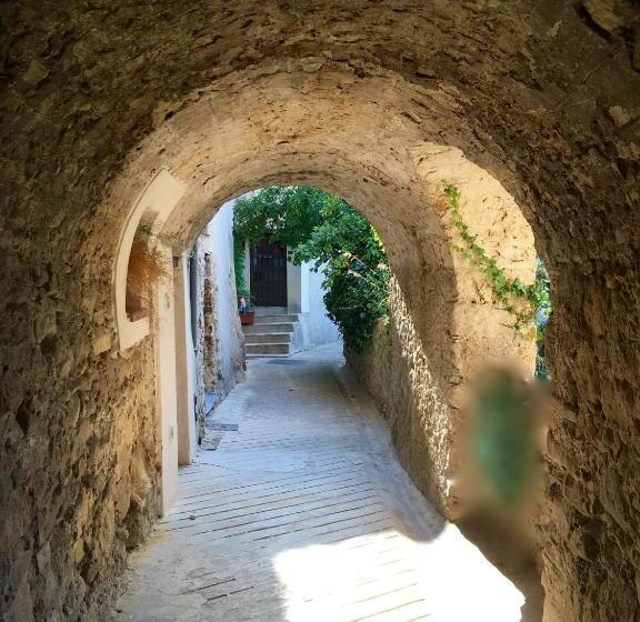 ホテル Hôtel Beauséjour Logis De France