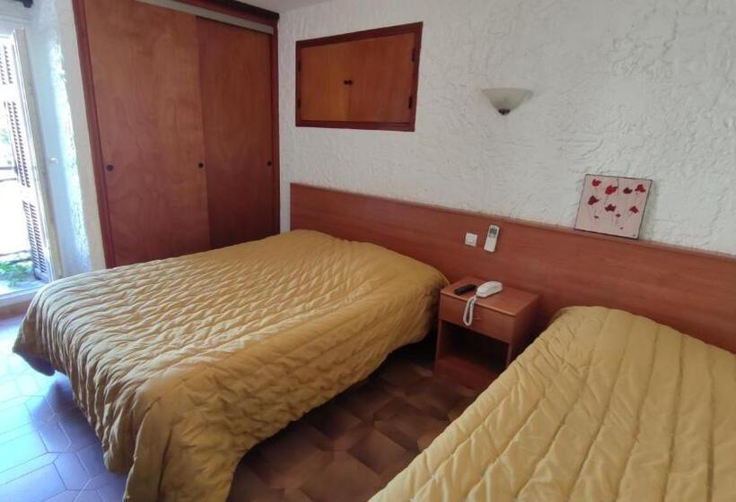 ホテル Hôtel Beauséjour Logis De France