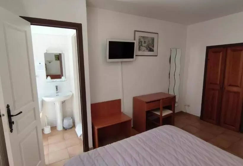 Hotelli Hôtel Beauséjour Logis De France