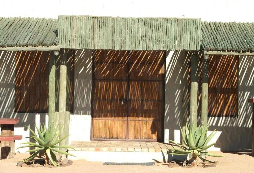 בית מלון כפרי Loch Maree Guest Farm & Field Camp