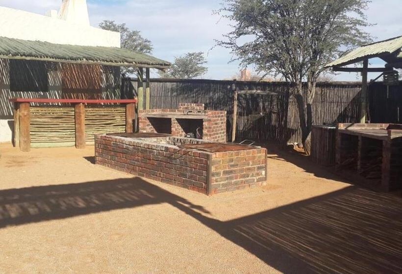 בית מלון כפרי Loch Maree Guest Farm & Field Camp