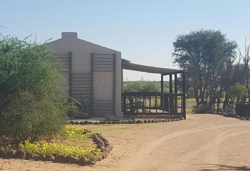 בית מלון כפרי Loch Maree Guest Farm & Field Camp