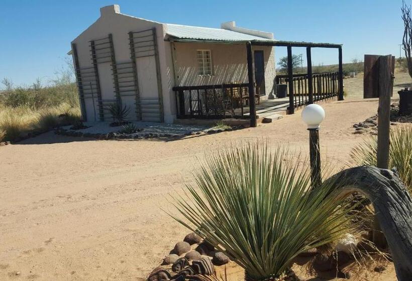 בית מלון כפרי Loch Maree Guest Farm & Field Camp