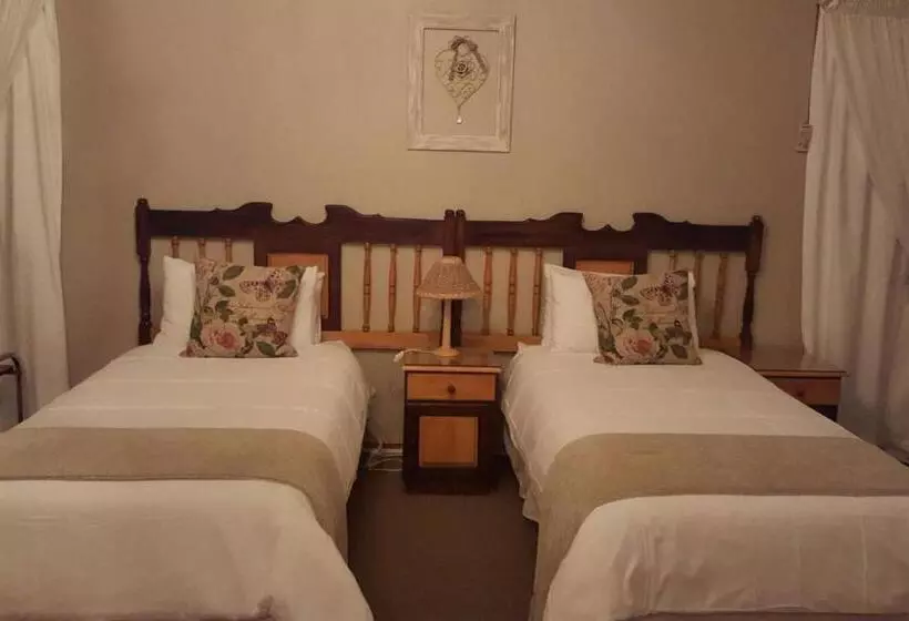 ホテル Loch Maree Guest Farm & Field Camp